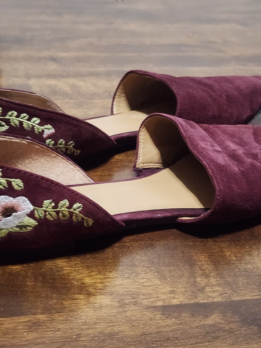 Franco Sarto Sanora Suede D'Orsay Flats Burgundy Floral Boho Embroidered 6.5M